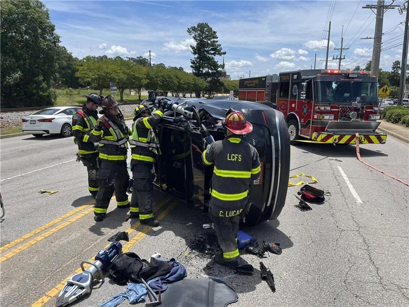 Lanes blocked on St. Andrew’s Road following crash