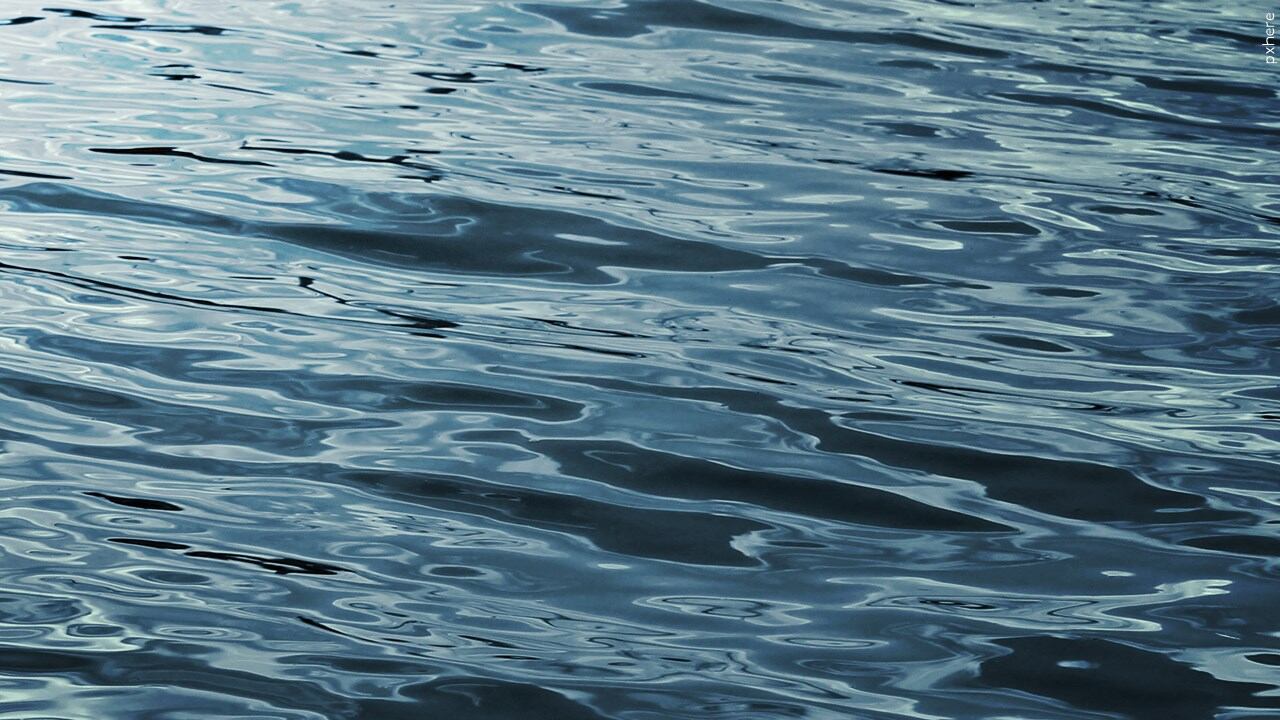 Crews searching for missing person in Lake Wateree