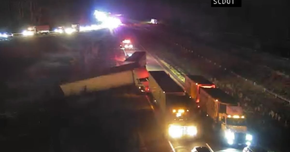 Multiple crashes close all eastbound lanes on I-26