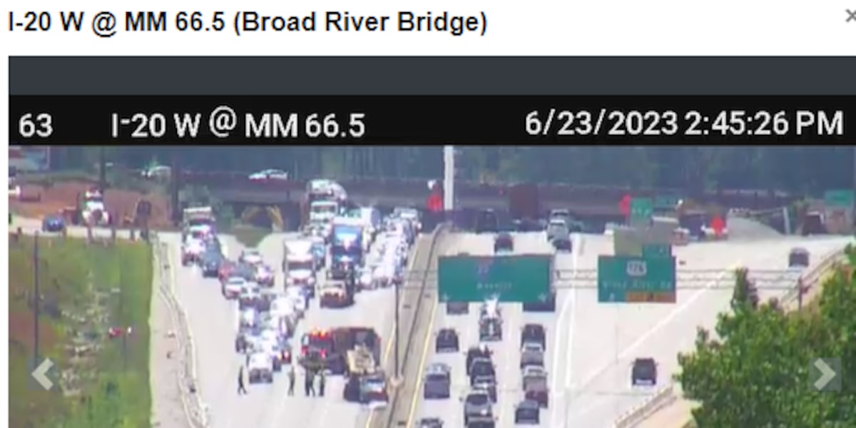 First Alert Traffic: Lanes reopen after crash causes lane blockage on I ...