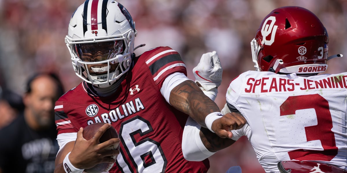 No. 14 Oklahoma exacts revenge on South Carolina, 26-7