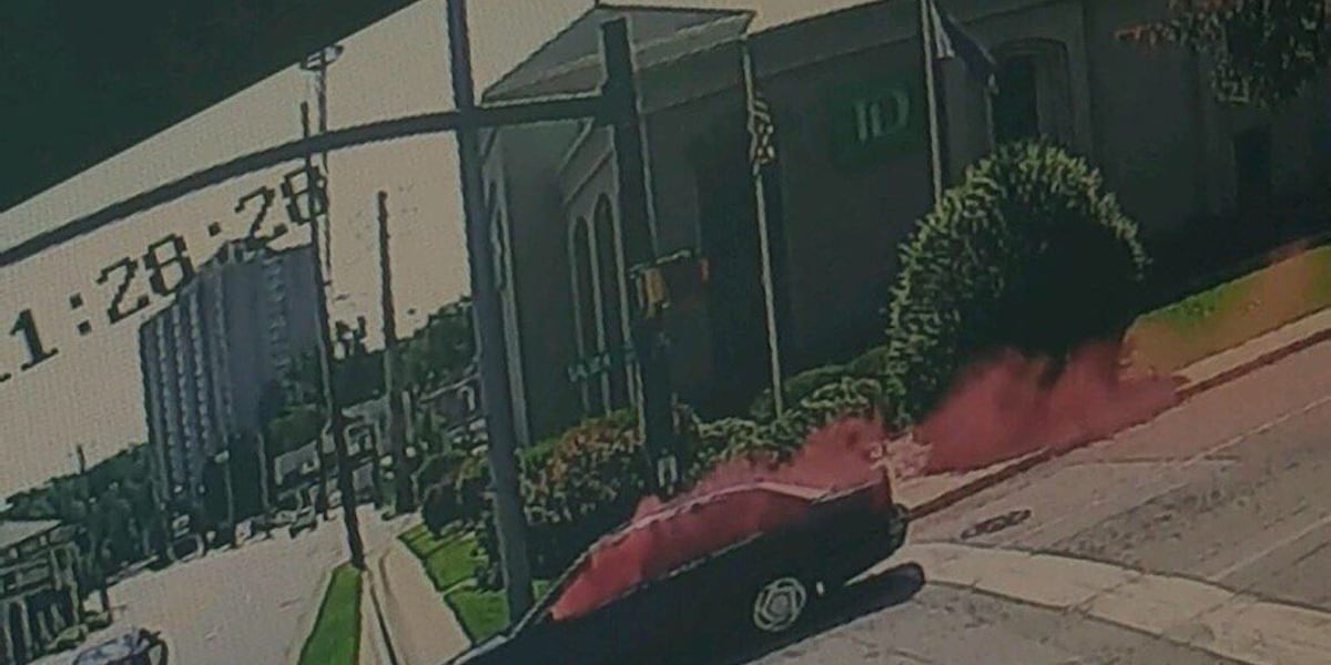 Exploding dye pack creates unforgettable image of bank robbery suspects ...