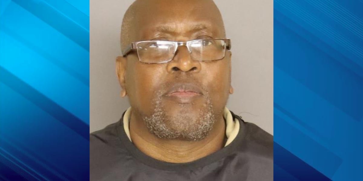 Registered sex offender accused of following women inside Broad Street business